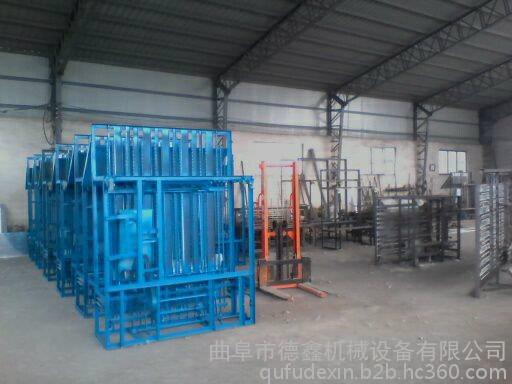 供應(yīng)優(yōu)質(zhì)品牌德鑫大型草簾加工設(shè)備 直銷大型大棚保溫草簾加工設(shè)備 德鑫草簾機