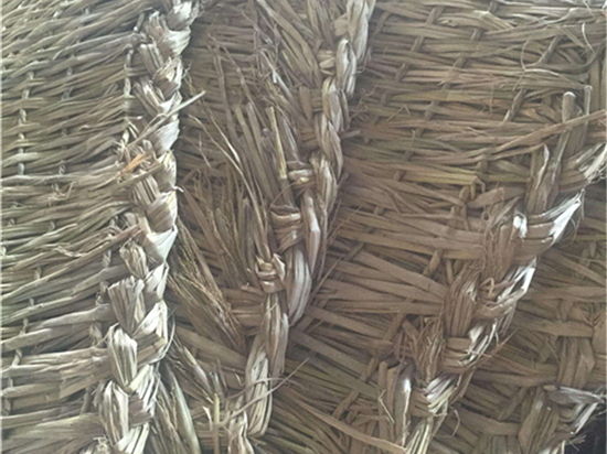 防汛草袋的生產(chǎn)工藝及設(shè)備介紹