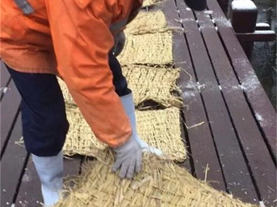 防汛草袋的生產(chǎn)需要符合國家標(biāo)準(zhǔn)
