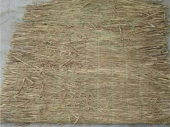 鐵路草苫：保護(hù)鐵路功能，促進(jìn)可持續(xù)發(fā)展！