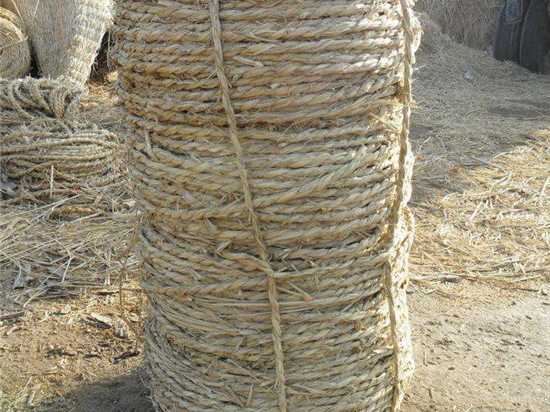 草繩在內(nèi)蒙防風治沙中的景觀優(yōu)化作用