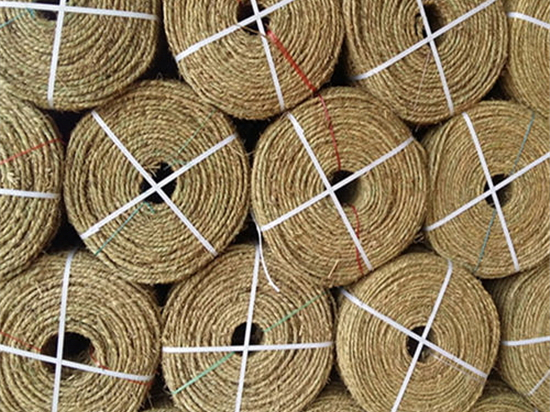 內(nèi)蒙防風(fēng)治沙草繩選材與工藝詳解