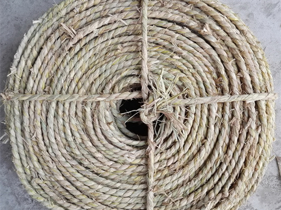 內(nèi)蒙防風(fēng)治沙草繩的優(yōu)勢(shì)與特點(diǎn)