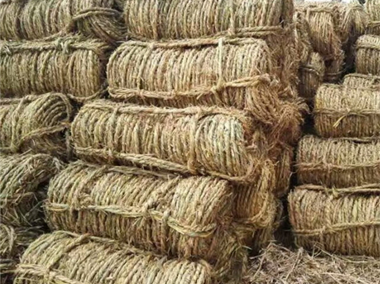 草繩在內(nèi)蒙防風(fēng)治沙中的景觀美化