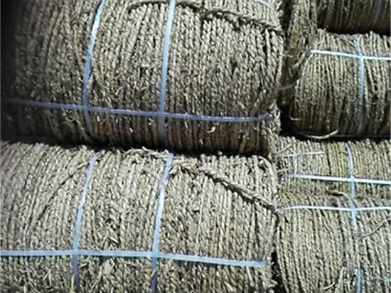 設(shè)備包裝防滑管樁草繩在運(yùn)輸中的關(guān)鍵作用