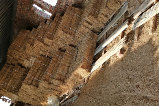 鐵路鋼廠裝載加固 防滑草支墊的選擇(操場(chǎng)防滑墊)