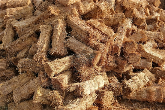 防滑草支墊廠家 鐵路鋼廠裝載安全的保障(防滑草墊規(guī)格)