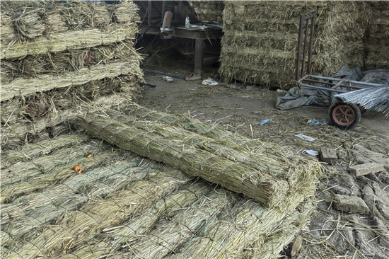 鋼廠鐵路裝載加固防滑草支墊廠家分享 選材與工藝(防滑草墊屬于什么用品)