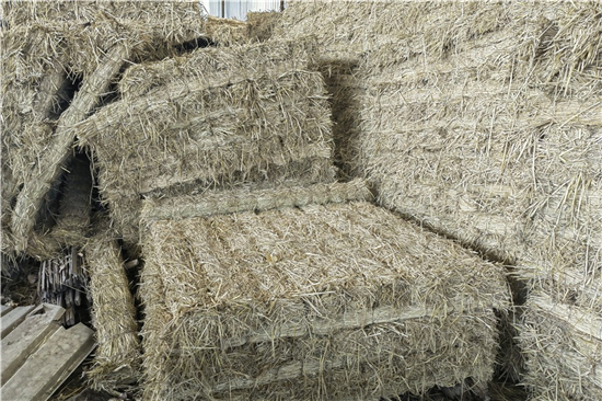 鋼廠鐵路運輸防滑加固稻夫草支墊的安裝與維護(稻草墊的使用方法)