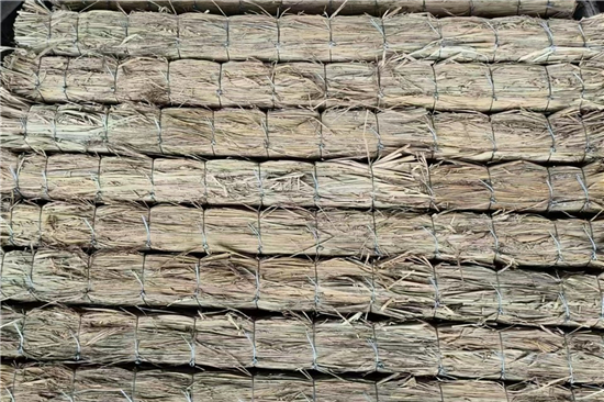 鐵路鋼廠裝載防滑草支墊的選型與使用(防滑草繩捆扎方法)